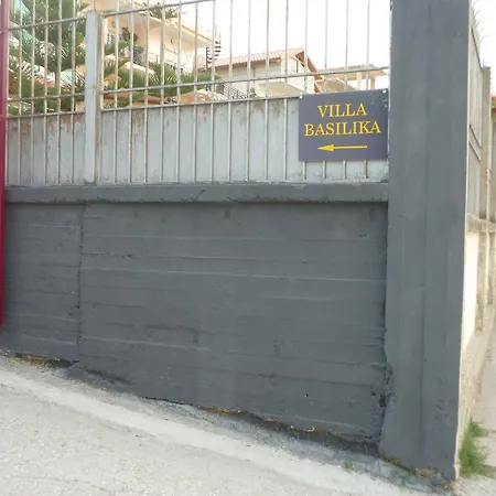 Basilika Apartamento *