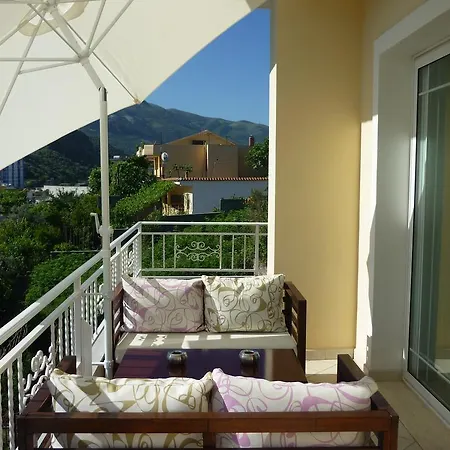 Basilika アパート Vlorë